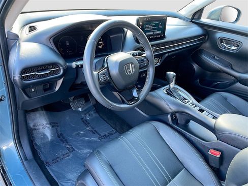 Used 2024 Honda HR-V EX-L image 9