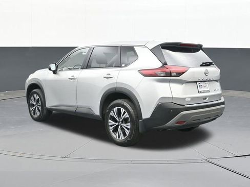 Used 2023 Nissan Rogue SV image 10