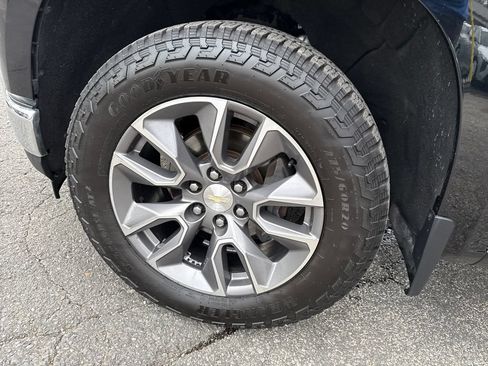 Used 2019 Chevrolet Silverado 1500 LT w/ All-Star Edition AWD/4WD image 21