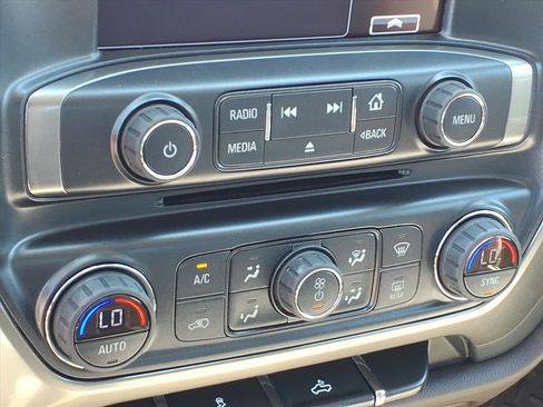 Used 2018 Chevrolet Silverado 1500 LT w/ All Star Edition AWD/4WD image 28