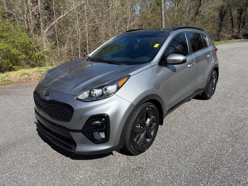 Used 2021 Kia Sportage S w/ S FWD Premium Package image 2