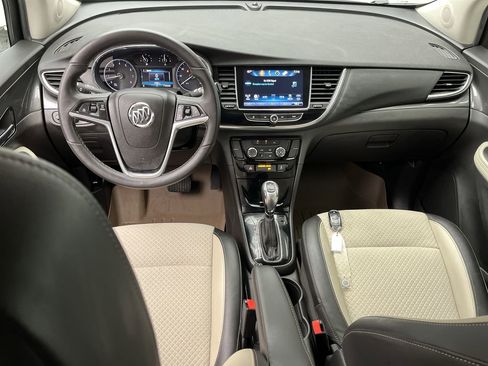 Certified 2018 Buick Encore Preferred FWD image 4
