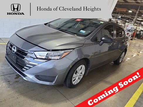 Used 2025 Nissan Versa S w/ Trunk Package FWD image 1