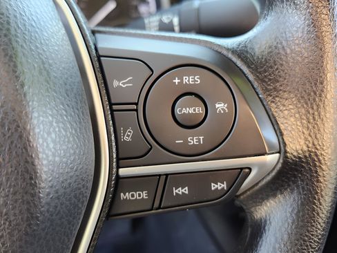 Used 2024 Toyota Camry LE image 18