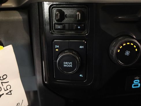 Used 2024 Ford F250 XL w/ STX Appearance Package AWD/4WD image 7