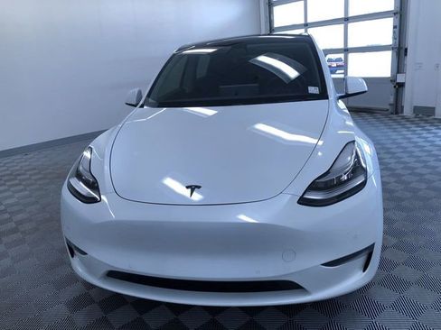 Used 2021 Tesla Model Y Long Range AWD/4WD image 14