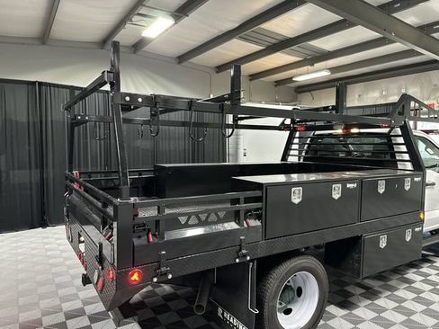 New 2023 Ford F550 4x4 Regular Cab Super Duty image 79