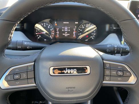 New 2026 Jeep Compass Limited image 10