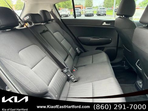Used 2019 Kia Sportage LX AWD/4WD image 13