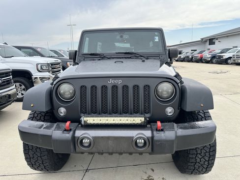 Used 2017 Jeep Wrangler Unlimited Sport AWD/4WD image 2