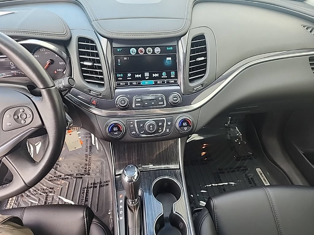 Used 2016 Chevrolet Impala LT w/ Convenience Package FWD image 15