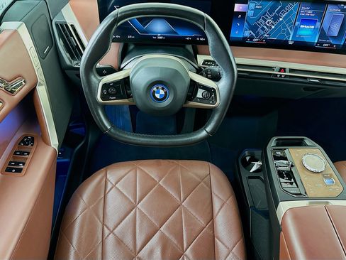 Used 2022 BMW iX xDrive50 w/ Premium Package image 21