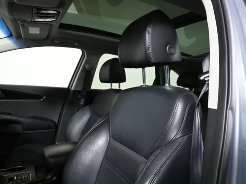 Used 2019 Kia Sorento EX image 4