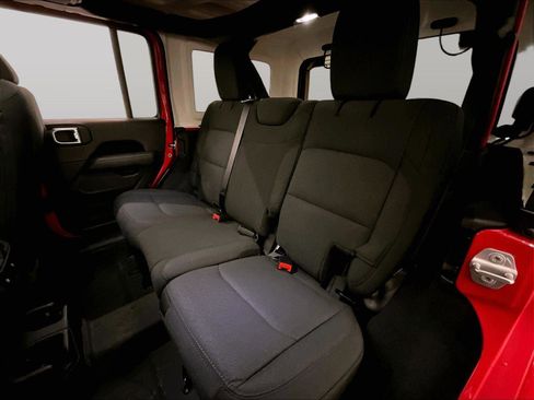 Used 2022 Jeep Wrangler Unlimited Sahara w/ LED Lighting Group AWD/4WD image 25