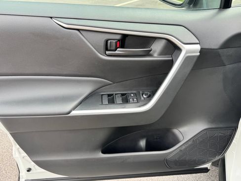 Used 2025 Toyota RAV4 LE FWD image 18