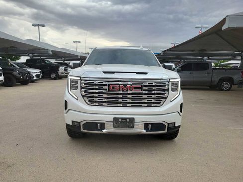 Used 2023 GMC Sierra 1500 Denali w/ Technology Package image 3