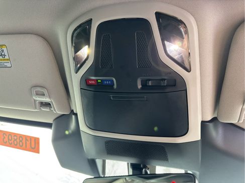 Used 2025 Subaru Outback Premium image 24