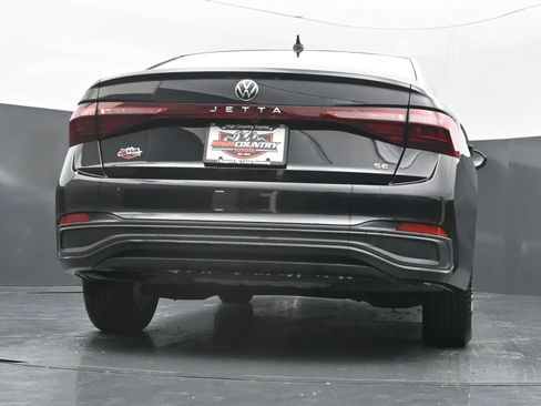 Used 2026 Volkswagen Jetta SE FWD image 39