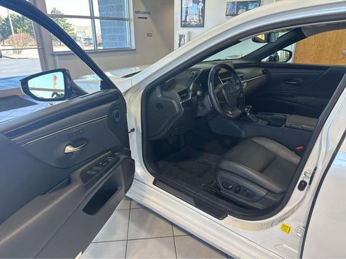 Used 2021 Lexus ES 250 w/ Premium Package AWD/4WD image 15