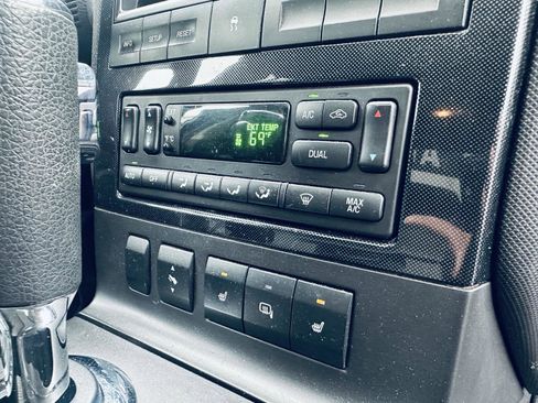 Used 2010 Ford Explorer Sport Trac Limited AWD/4WD image 9