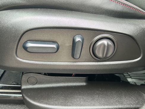 Certified 2023 Chevrolet Equinox RS image 21