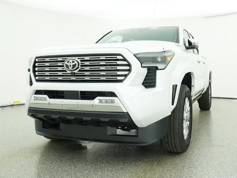 New 2026 Toyota Tacoma Limited AWD/4WD image 32