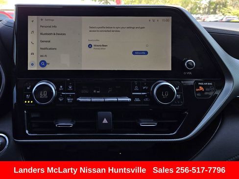 Used 2023 Toyota Highlander Platinum image 21