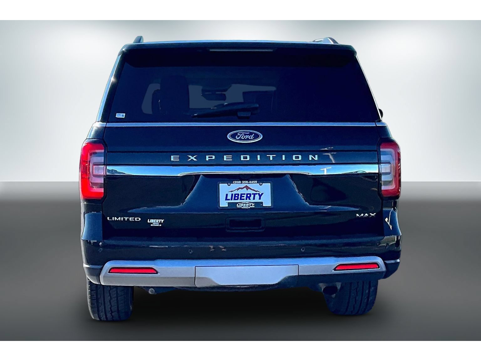 Used 2024 Ford Expedition Max Limited AWD/4WD image 5