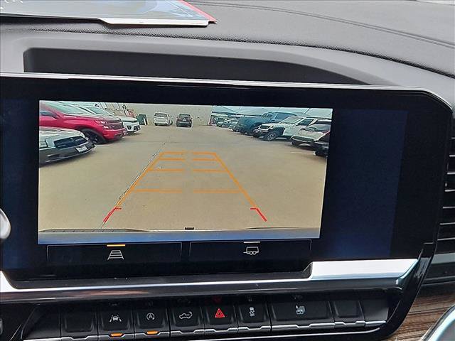 Used 2024 Chevrolet Silverado 1500 LT RWD image 13