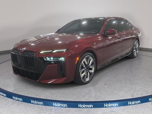 Certified 2023 BMW 740i RWD image 1