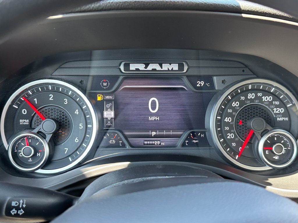 New 2026 RAM 1500 Express AWD/4WD image 23