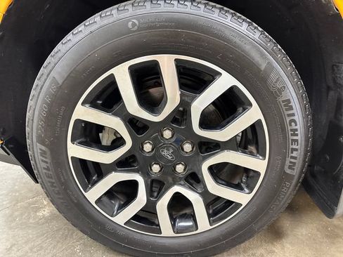 Used 2023 Ford Maverick Lariat w/ Lariat Luxury Package AWD/4WD image 17