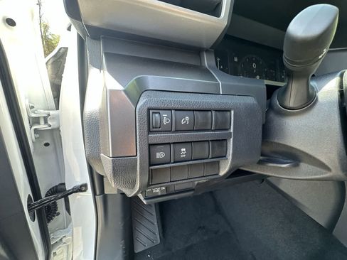 New 2026 Toyota Tacoma SR5 AWD/4WD image 32