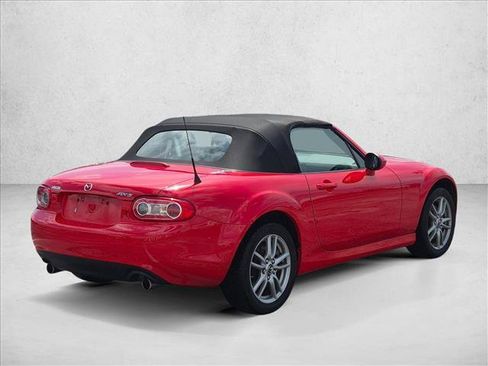 Used 2014 MAZDA MX-5 Miata Sport RWD image 5