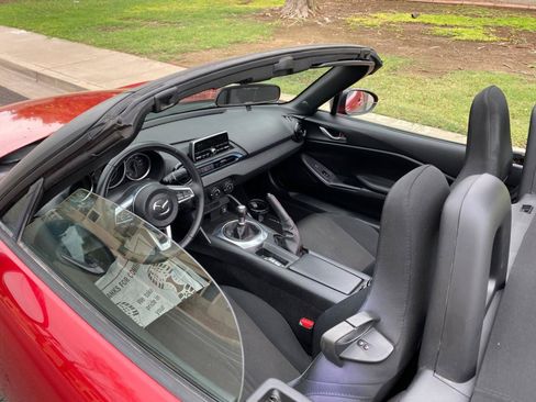 Used 2016 MAZDA MX-5 Miata Sport RWD image 60