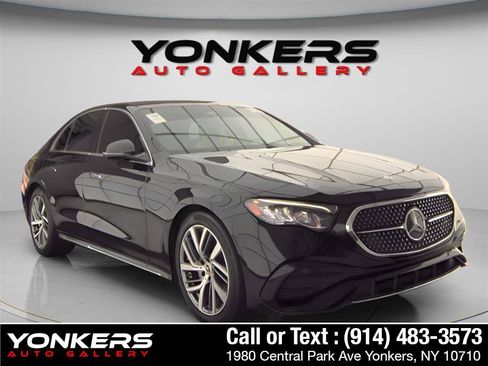 Used 2025 Mercedes-Benz E 350 4MATIC Sedan w/ Winter Package image 6