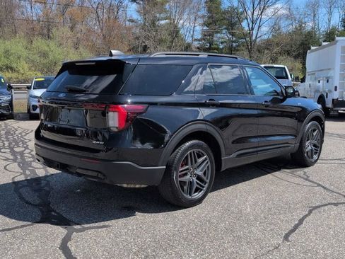 Certified 2025 Ford Explorer ST-Line w/ ST-Line Street Pack AWD/4WD image 3