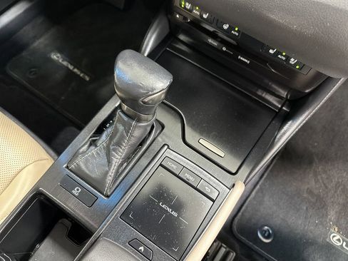 Used 2021 Lexus ES 350 w/ Premium Package FWD image 20
