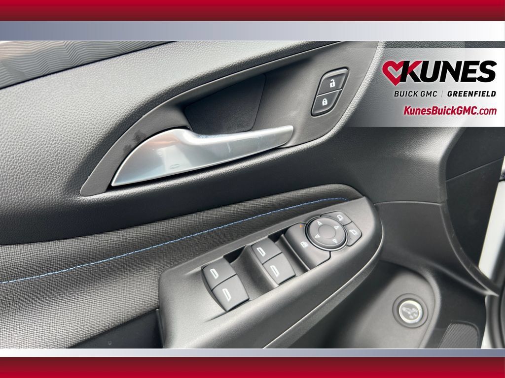 New 2026 Buick Envista Sport Touring w/ Convenience I Package FWD image 18
