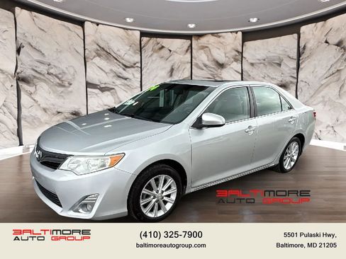 Used 2014 Toyota Camry XLE FWD image 1