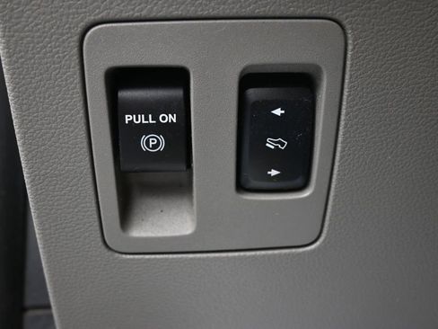 Used 2018 Ford F150 XLT w/ Equipment Group 302A Luxury AWD/4WD image 21