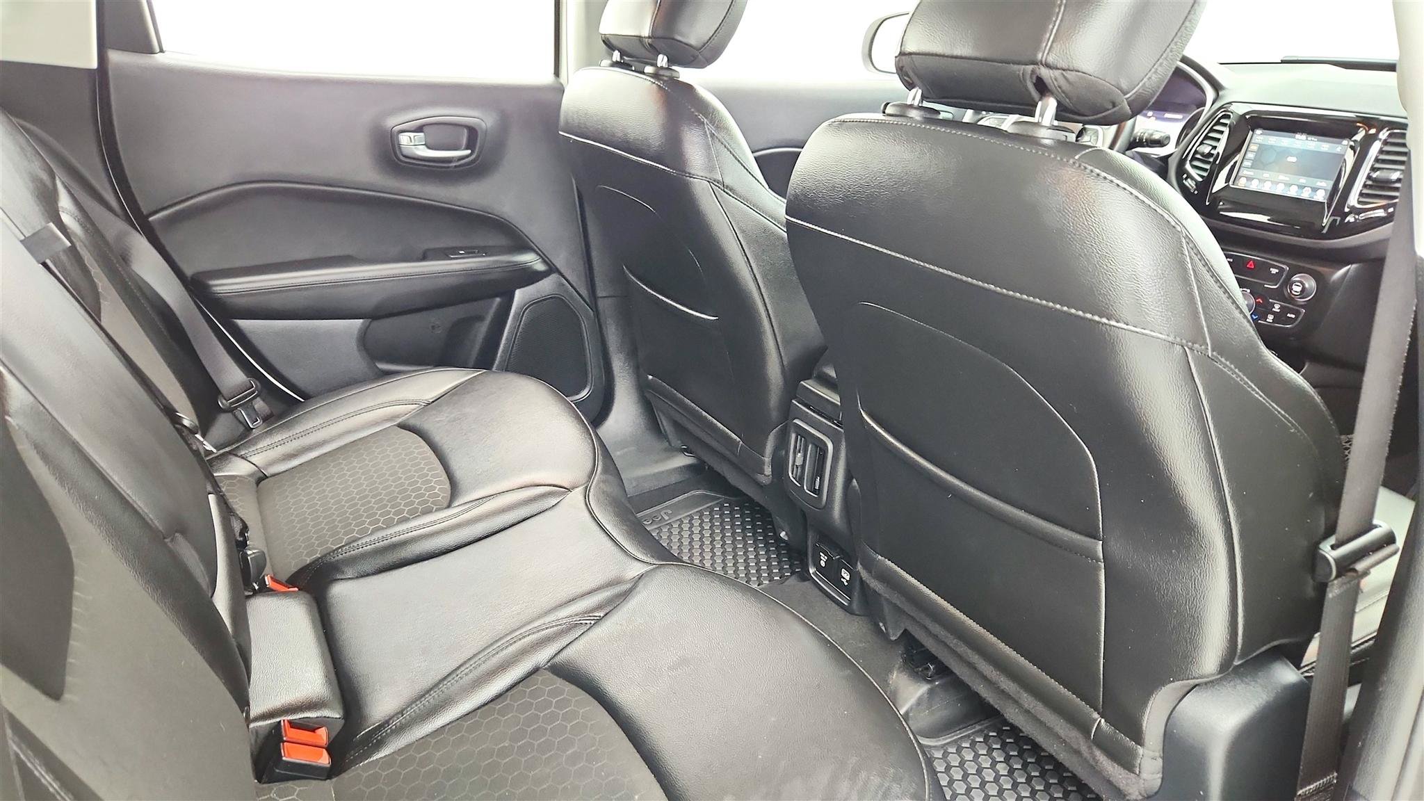 Used 2021 Jeep Compass Latitude AWD/4WD image 35