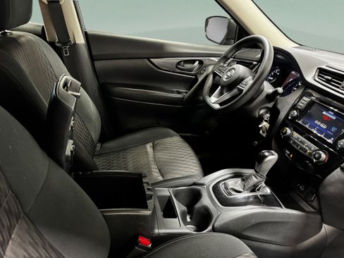 Used 2020 Nissan Rogue S FWD image 21