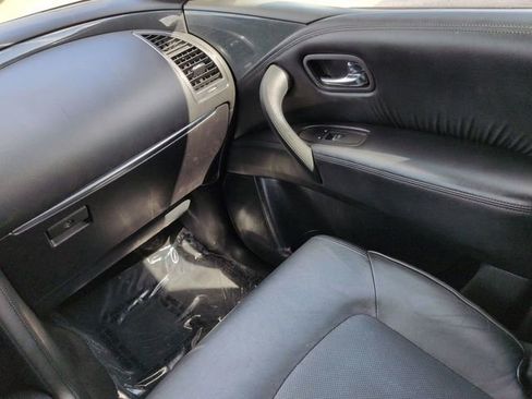 Used 2021 Nissan Armada SL w/ Midnight Edition Package RWD image 17