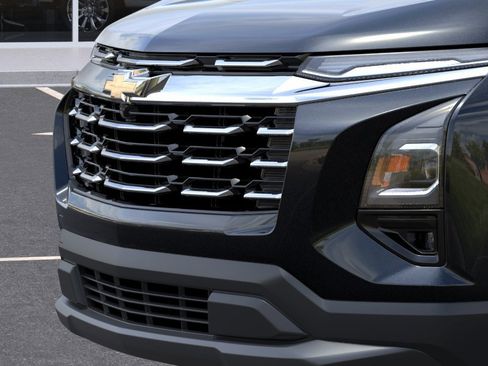 New 2026 Chevrolet Equinox LT w/ Safety and Technology Package FWD image 37