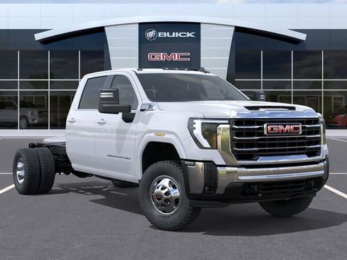 New 2026 GMC Sierra 3500 SLE AWD/4WD image 7