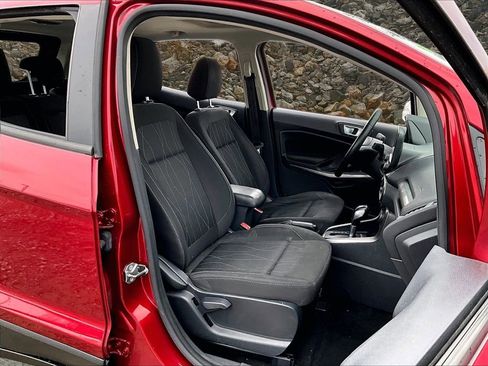Used 2019 Ford EcoSport SE image 6