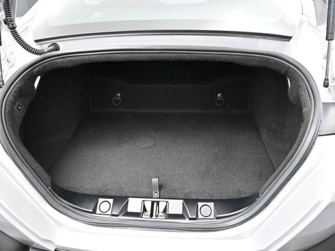 Used 2024 Ferrari Roma RWD image 28
