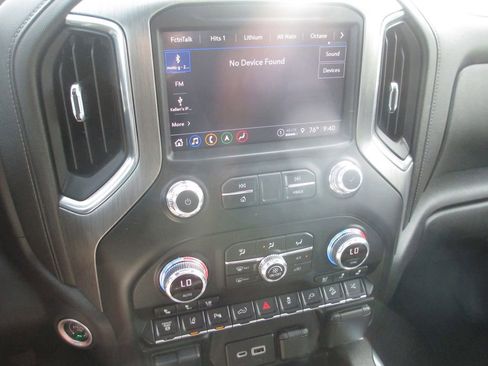 Used 2022 GMC Sierra 3500 Denali w/ Denali Ultimate Package AWD/4WD image 34