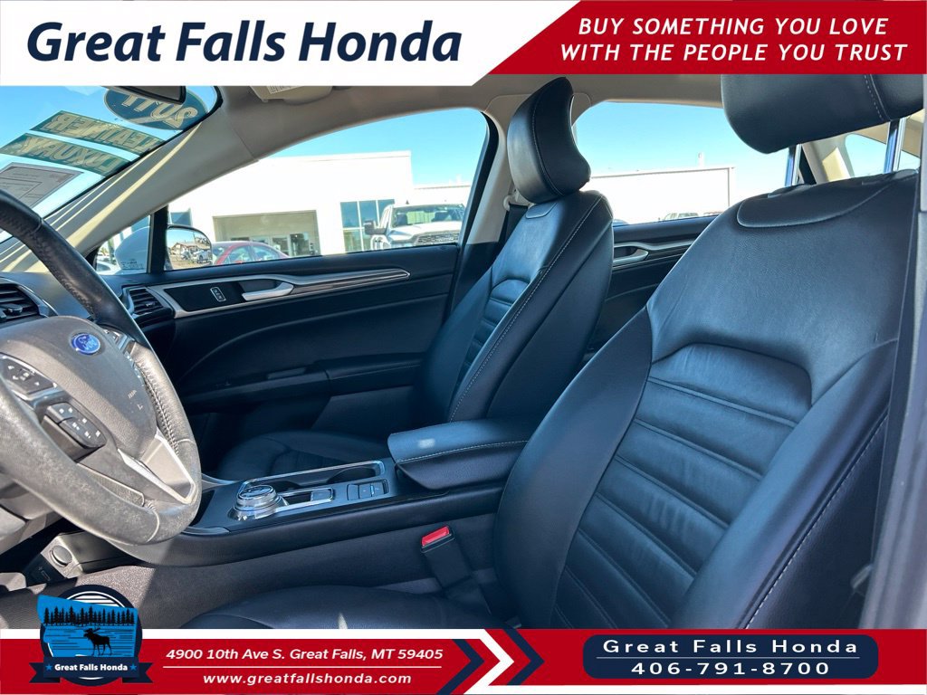 Used 2017 Ford Fusion Energi SE FWD image 19